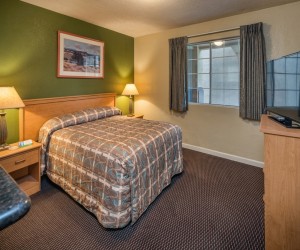 Hotel Rose Garden San Jose - Clean and Comfortable Guest Rooms